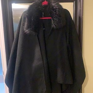 Torrid One-Size Ruana- Black, self tie!
